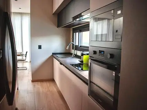 Casa 6 ambientes con 2 baños