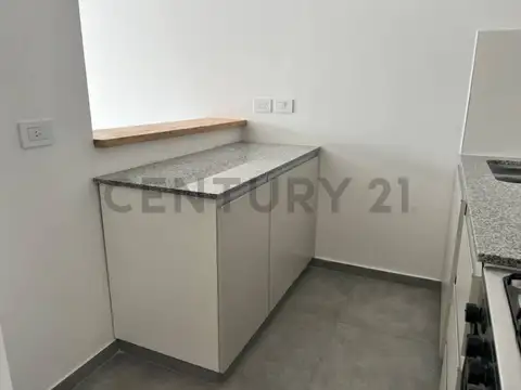 Calle 12 entre 43 y 44 , Piso 7