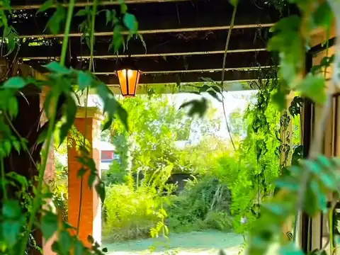 VENTA CASA QUINTA B° CHIMPAY DE 1900 M2