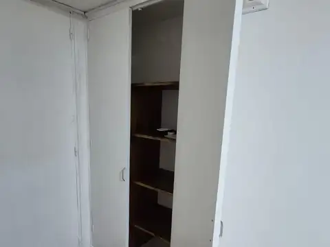 MONOAMBIENTE U OFICINA EN PLENO CENTRO LUJAN