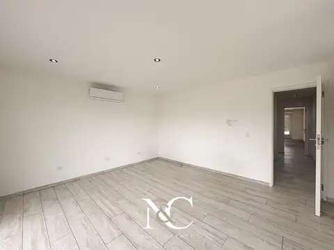 Casa en Venta en Barrio Golf 2, USD 470.000