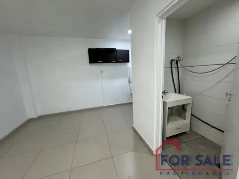 Local en Alquiler en Monte Castro, $ 950.000