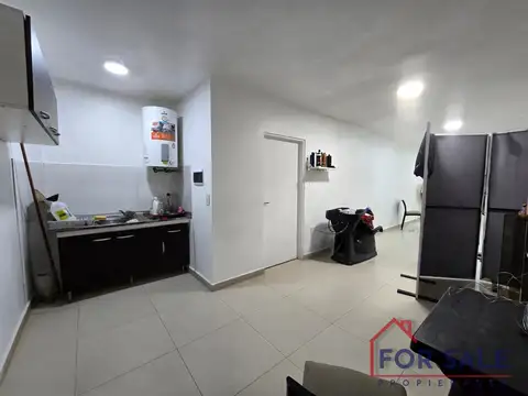 Excelente Local Comercial Sobre Av Álvarez Jonte – Zona Comercial de Monte Castro