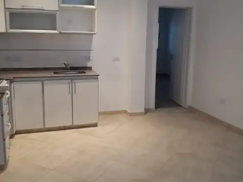 Departamento en Alquiler en Villa Luzuriaga, $ 550.000