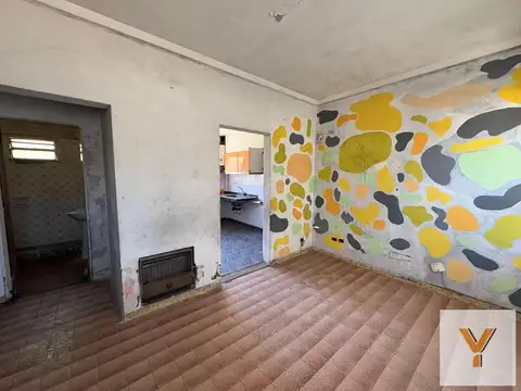 Casa en venta - 2 Dormitorios 1 Baño - La Matanza