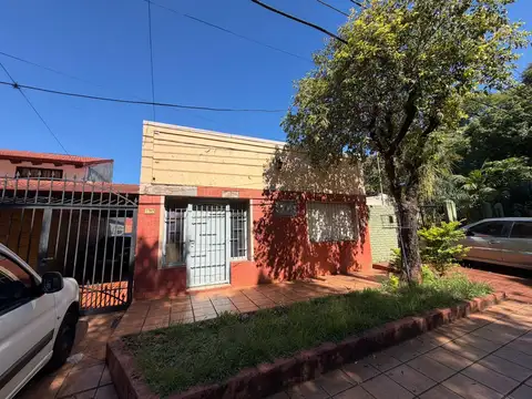 VENTA | CASA CON AMPLIO TERRENO Y GRAN POTENCIAL DE DESARROLLO – POSADAS