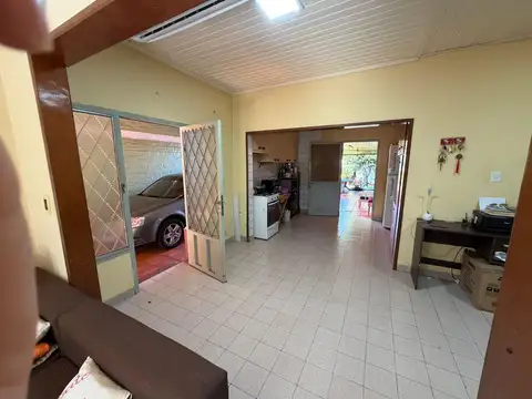 Av Santa Cruz al 2700