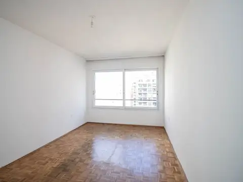 Avenida 18 de Julio 2100
