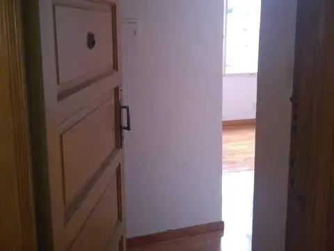 Av Corrientes 1200, Piso 8