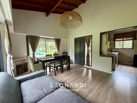 Casa 3 ambientes con 2 baños