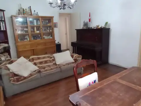 Depto Tipo Casa en Venta 61 años