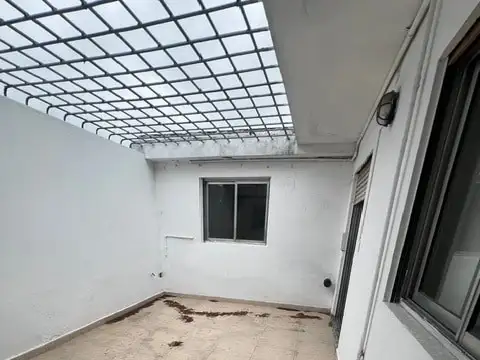 Depto Tipo Casa 3 ambientes con 1 baño