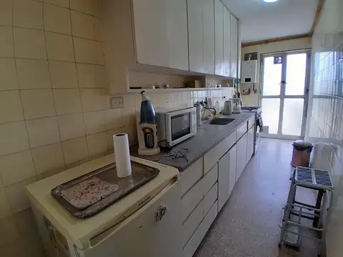 2 AMBIENTES AMOBLADO. PLAZO MINIMO 12 MESES