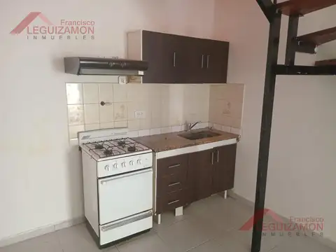 Depto Tipo Casa en Alquiler de 1 dormitorio