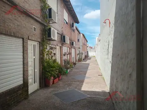 Depto Tipo Casa en Alquiler de 2 ambientes