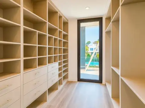 VENTA CASA 4 AMBIENTES GREENVILLE LOTE INTERNO