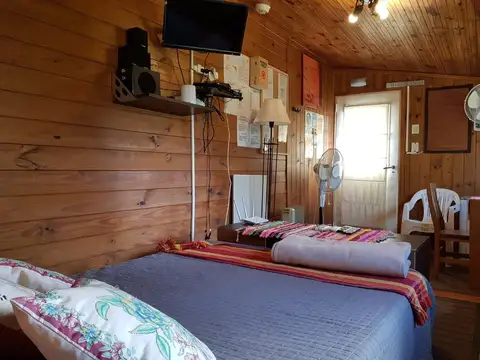 Casa 8 ambientes con 3 baños