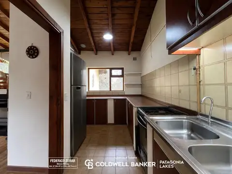 Casa 4 ambientes con 2 baños