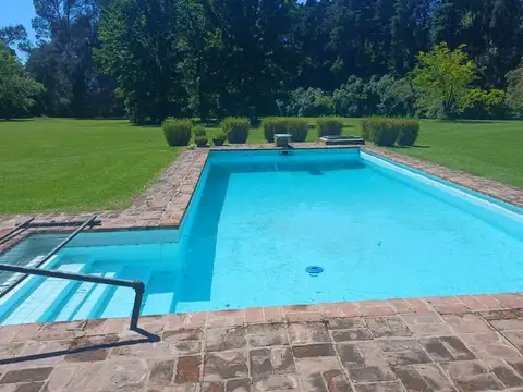 Casa quinta 5 amb en venta, gran terreno en pilar