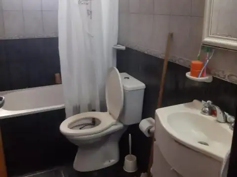 Depto Tipo Casa en Venta de 4 dormitorios