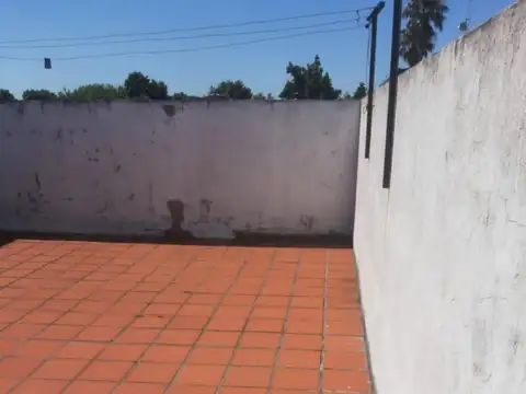 Depto Tipo Casa en Venta de 5 ambientes