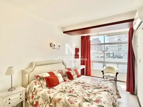 Apartamento de 2 dormitorios en Venta , Peninsula , Punta del este