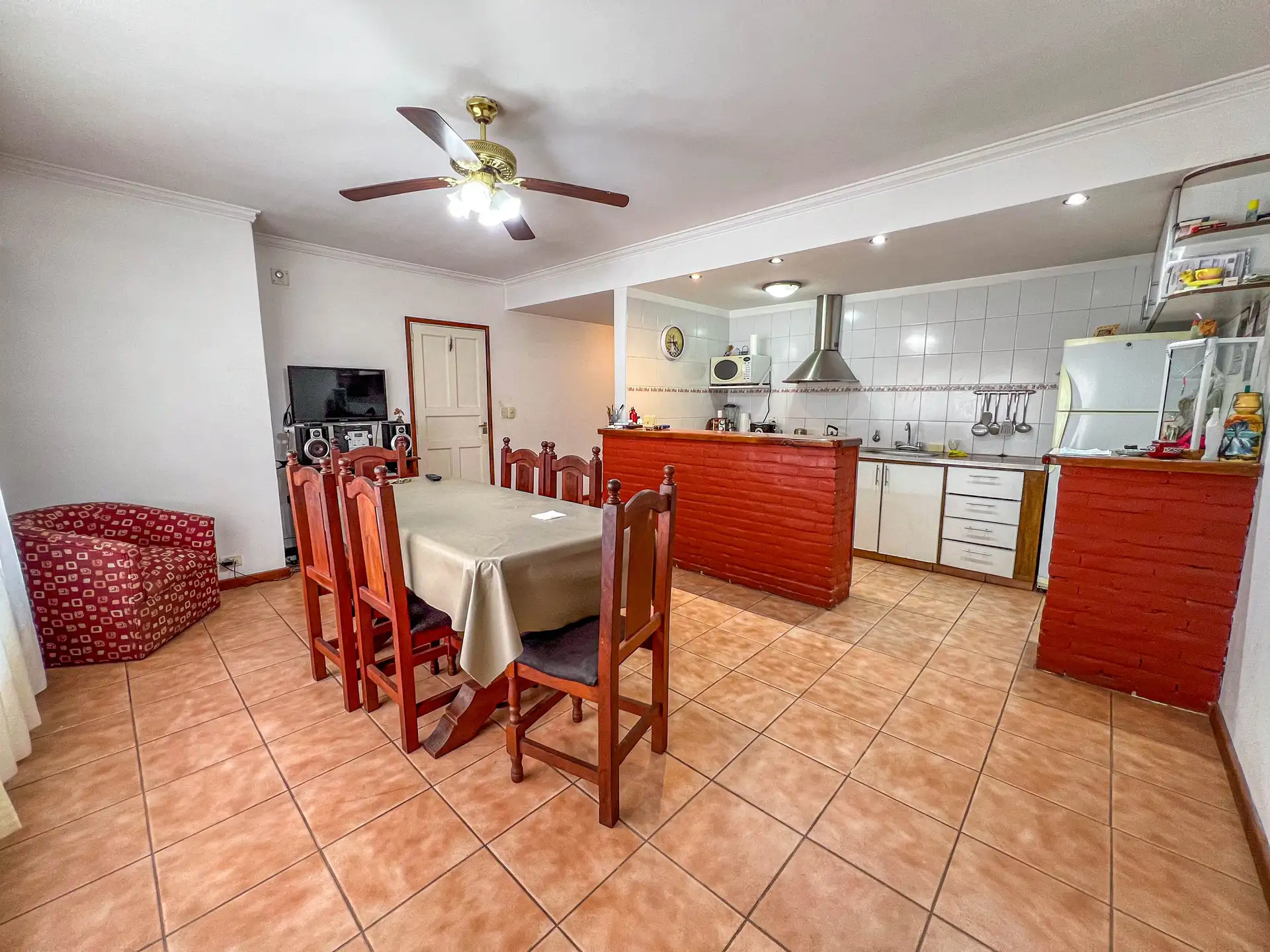 Casa 3 amb. con garage y parque. Ap. Crédito- Bestoso y Nápoles