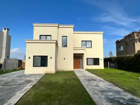 Casa en Venta - El Cantón, barrio Norte