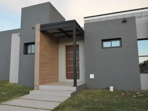 Casa en Venta en La Arbolada, USD 125.000