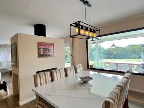 Muy linda casa en alquiler en Altos de Manzanares, Pilar.