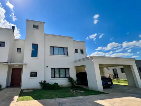 Muy Linda Casa En Alquiler En Altos De Manzanares
