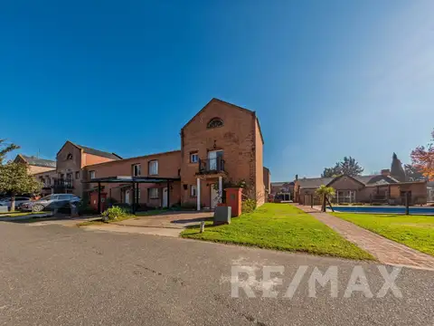 Venta Triplex 4 Ambientes B° Cerrado Nuevo Pilar