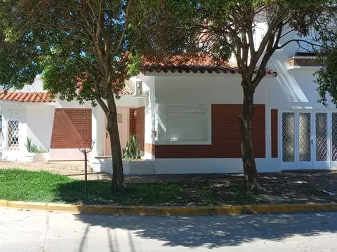 Marcial Candioti 2700