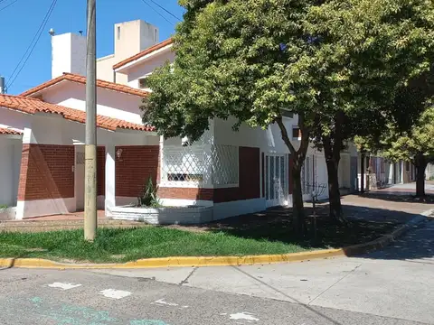 Venta Casa 3 dormitorios en Barrio Candioti Sur