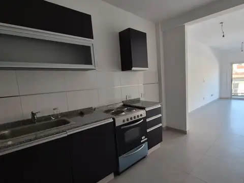 Monoambiente al frente Luminoso con balcón Monte Castro