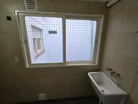 Oficina en Alquiler al Norte