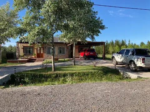 Casa en Venta con 2 cocheras