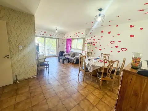 Departamento 5 ambientes con 2 baños