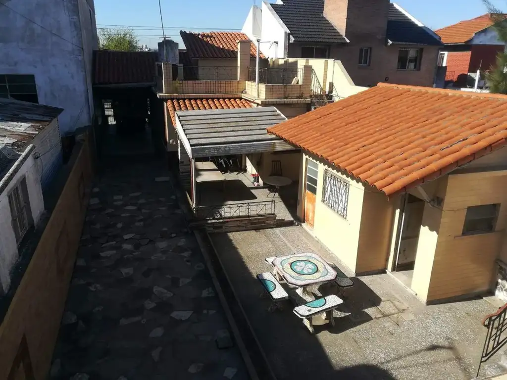 Calle El Salvador 400