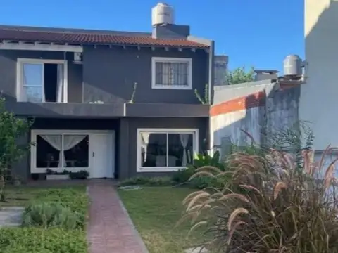 Casa - Castelar Norte