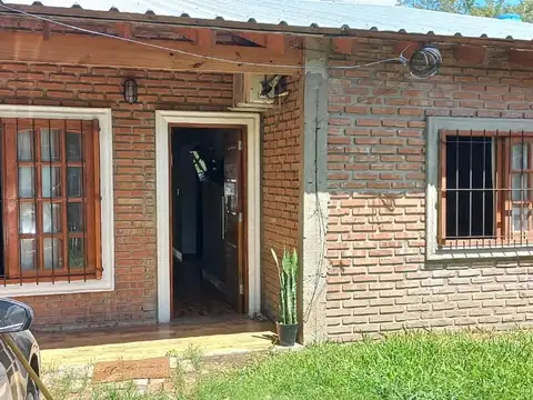 Casa 3 ambientes con 1 baño