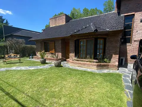Casa en  alquiler  anual en Country Banco Provincia