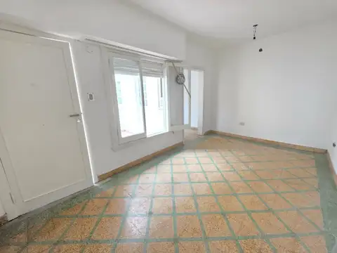 Depto Tipo Casa en Venta de 2 ambientes
