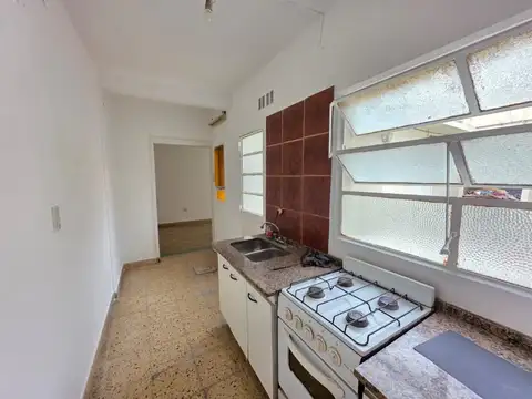 VENTA PH 2 AMB PATIO SIN EXPENSAS GERLI PH en Lanús Sur