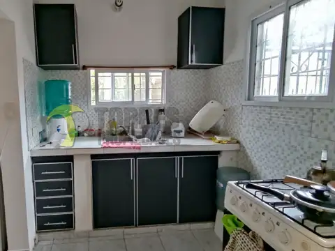 Casa 3 ambientes con 2 baños
