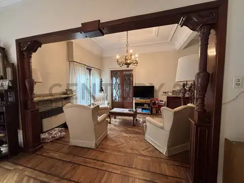 Depto Tipo Casa en Venta con 2 cocheras