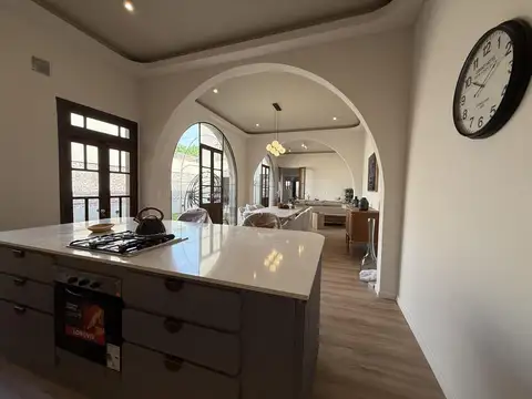 Casa en Venta en Nuestra Señora De Lourdes, USD 420.000