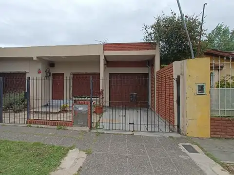 Casa 3 ambientes a la Venta - Ituzaingo