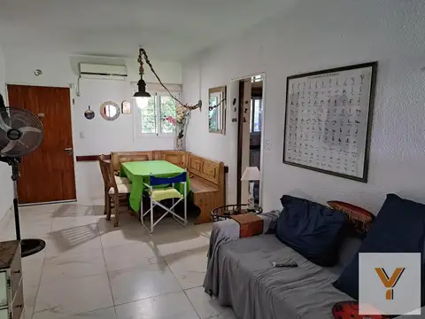 Casa 2 ambientes con 1 baño