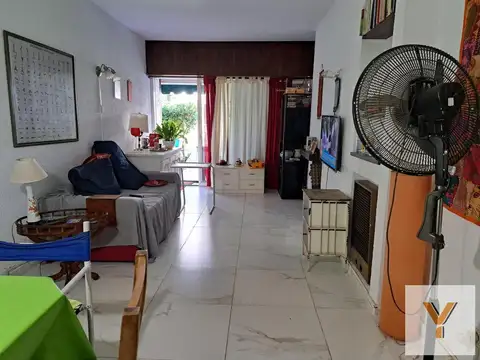 Casa 2 ambientes con 1 baño
